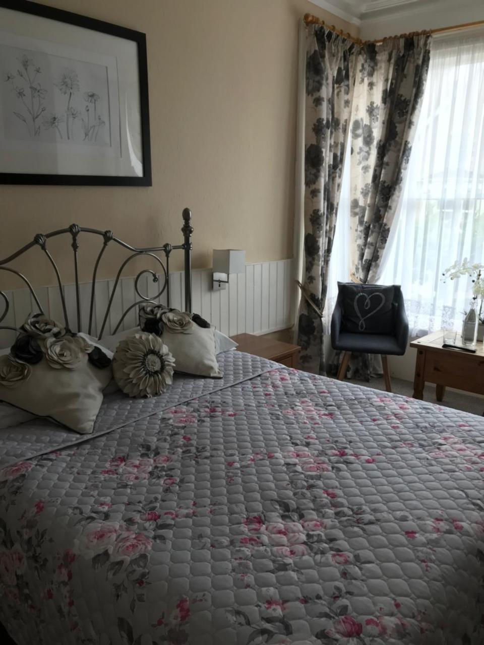 Astonwood Hotel Лландидно Экстерьер фото