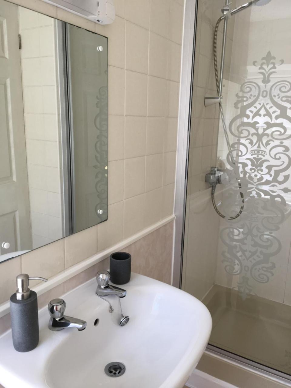Astonwood Hotel Лландидно Экстерьер фото